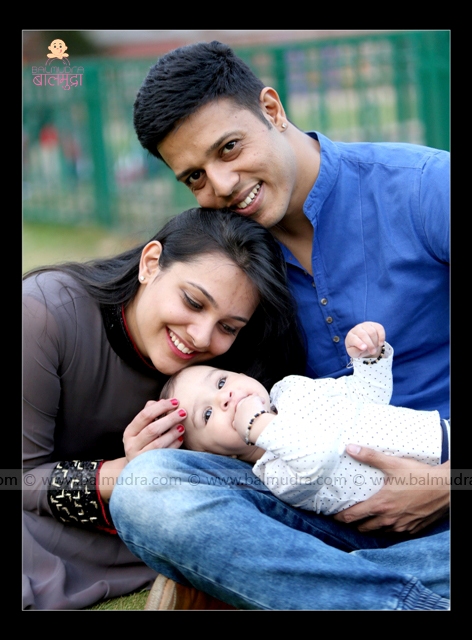 Realistic Portrait of Happy Indian Family Together During Ceremony,  Generative AI. 24075735 Stock Photo at Vecteezy